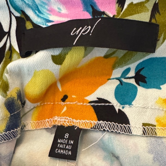 NWT Up! Floral Print Cropped Capris & Krazy Larry Animal Print Capris - Picture 4 of 5